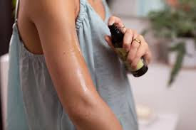 THE BODY SHOP Hemp Nourtiong & Protecting Dry Body Oil