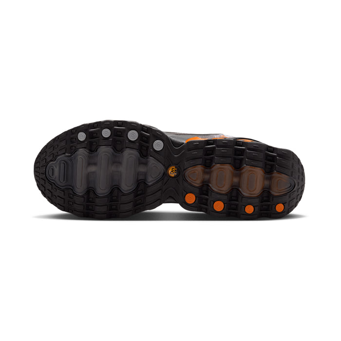 Air Max DN8 SP x Palace - Black