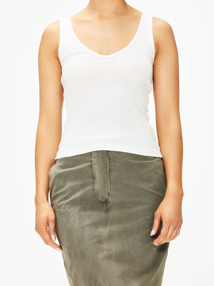All Three Claire Deep V-Tank in Rib