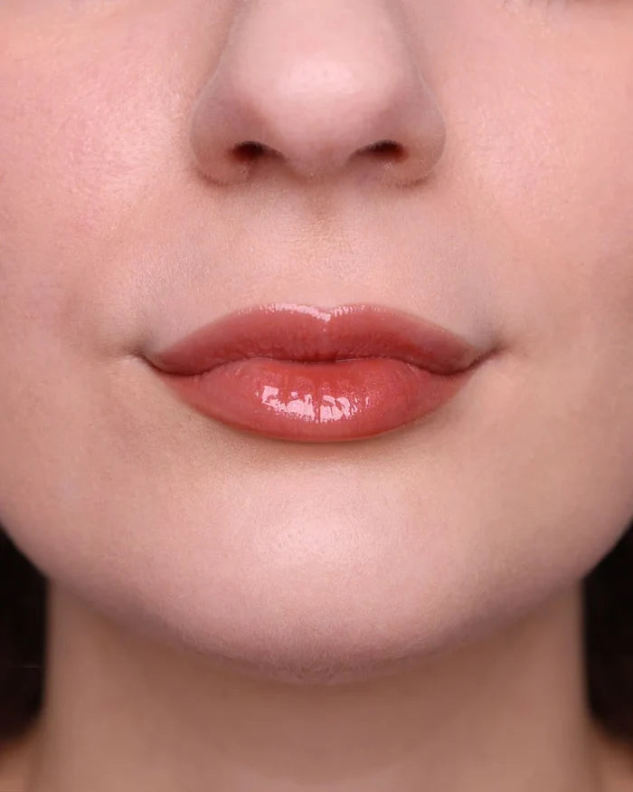 BALMY GLOSS - NOURISHING LIP GLOSS n. 02 - Bright warm nude