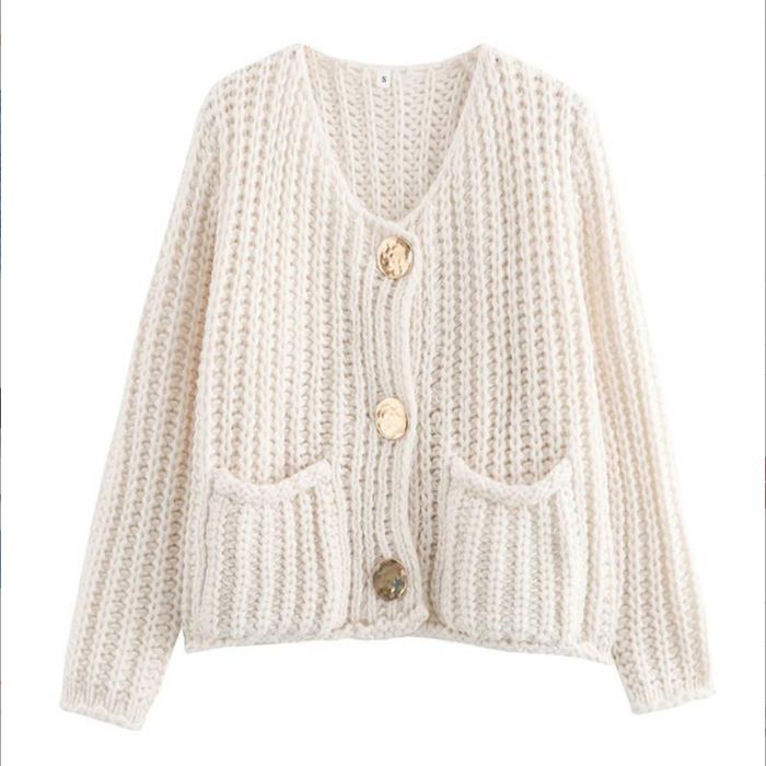 Cassy long sleeve chunky knit cropped cardigan in a casual layered look