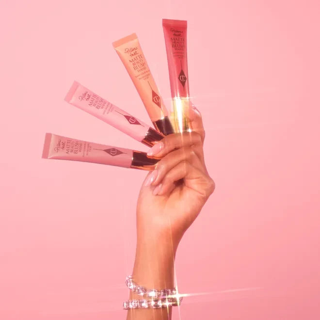 CHARLOTTE TILBURy Matte Beauty Blush Wand بلاشر فاخر من شارلوت تيلبوري