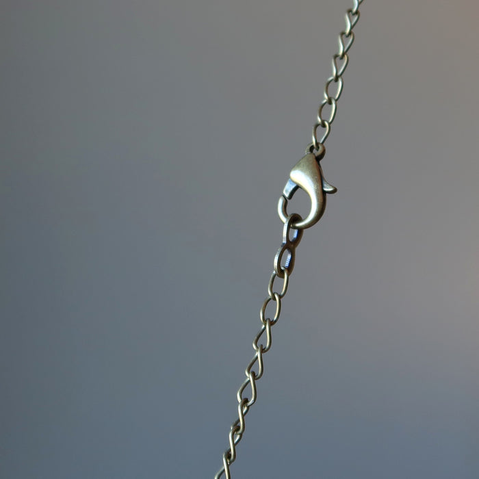 displaying lobster clasp