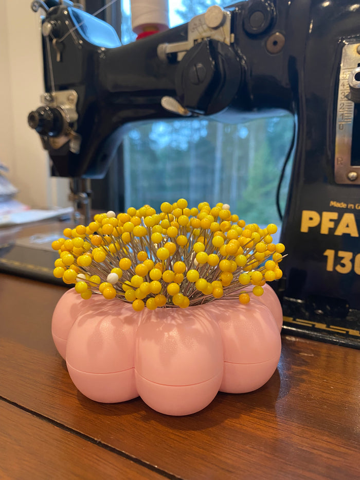 Flower Power Magnetic Pin Holder by Lori Holt
