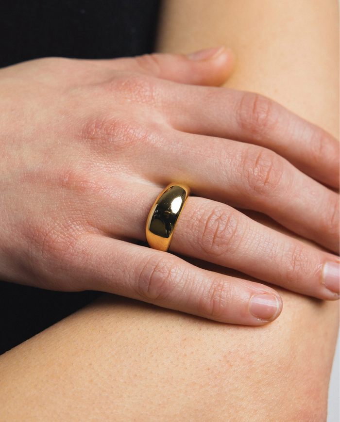 Gold Forma Ring
