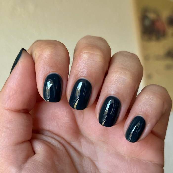 I'm Just Looking ultra deep teal gel polish on short natural nails for a glossy mani by Olive and June