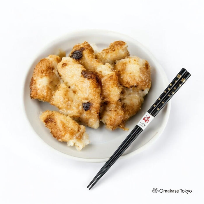Isuke Non-Slip Lacquered Wood Japanese Chopsticks Black & Gold