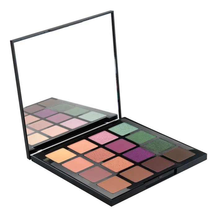 LA GIRL Fierce And Wild Eyeshadow Palette Untamed Purple علبة ظلال العيون
