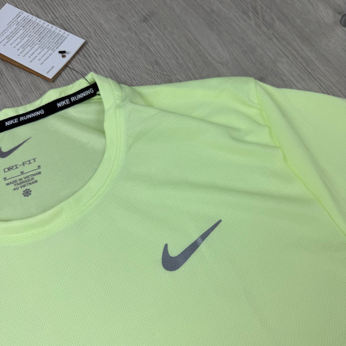 Nike 'Miler' T-Shirt - Venom