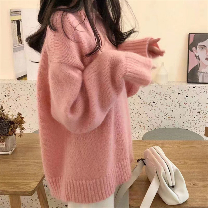 Miola casual long sleeve round neck sweater with a relaxed fit