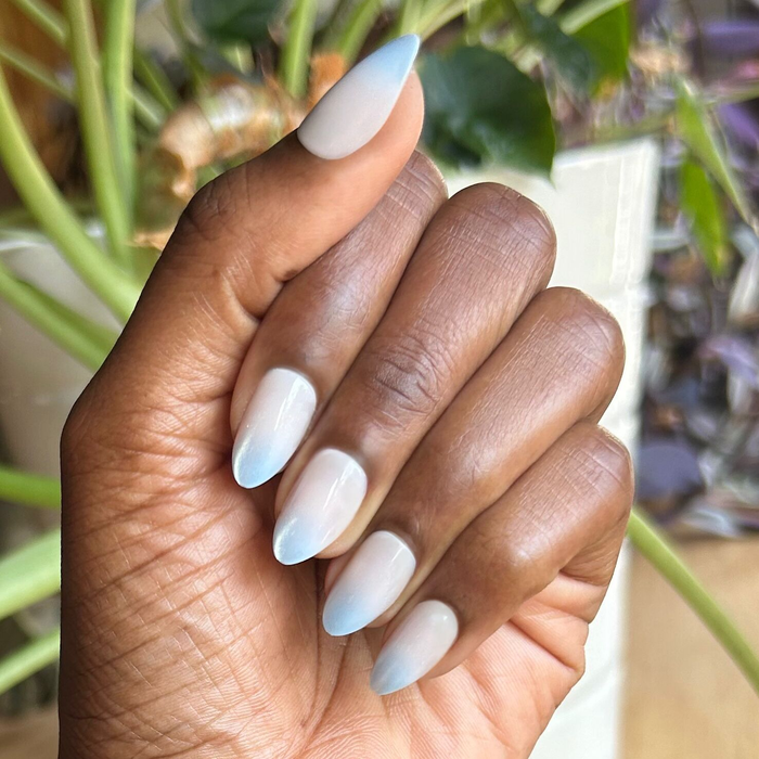 Ocean Mist Velvet Gradient - Press On | Medium | Almond