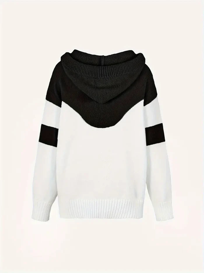 Ríona dual-tone colour-block hoodie with drawstring hood in a relaxed fit