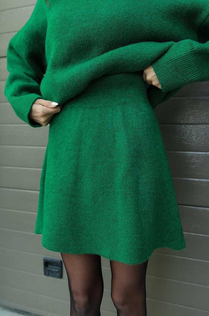 Seraphine cosy oversized knit sweater and matching skirt two-piece set