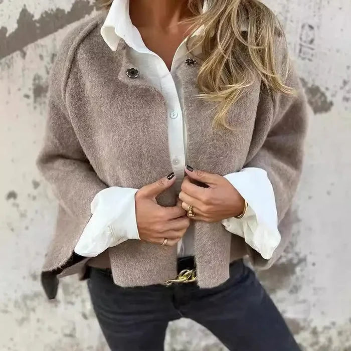 Tess modern wool cardigan with round neckline and long sleeves in beige