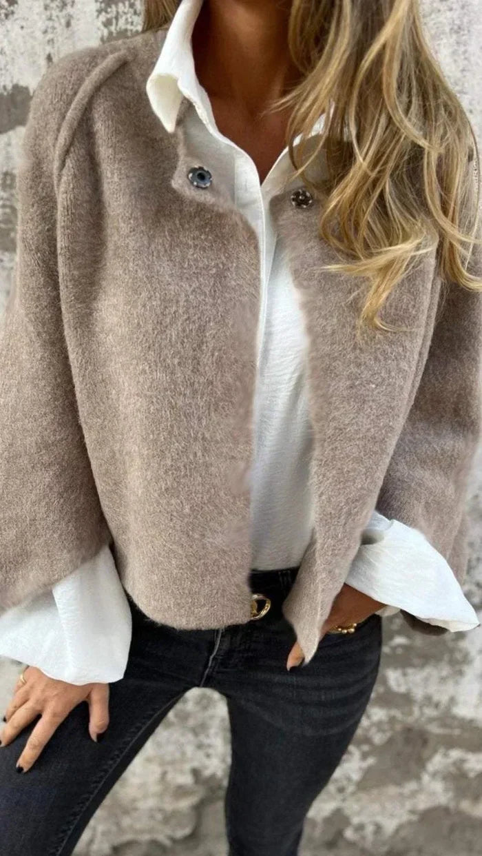 Tess modern wool cardigan with round neckline and long sleeves in beige