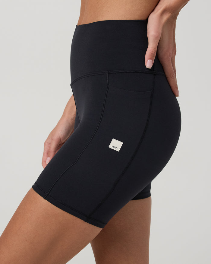 Vuori Alltheform Pocket Short 6"