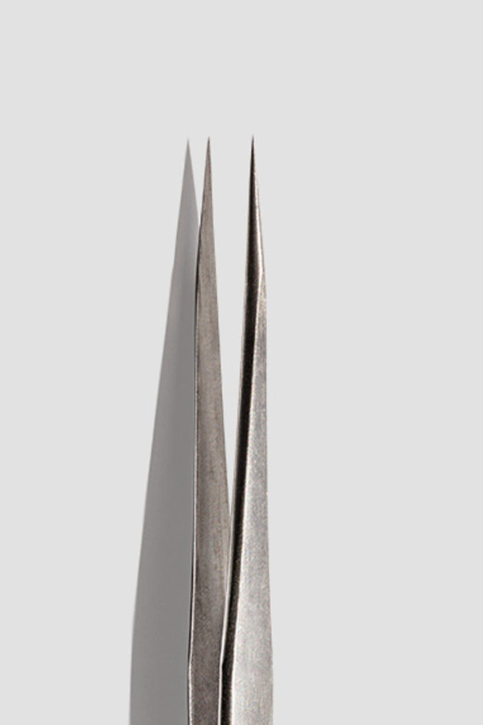 What the Pluck Tweezer