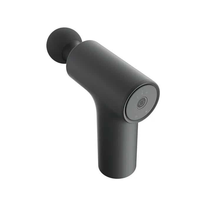Achterkant van de Xiaomi Massage Gun Mini 2 schuin van boven gezien